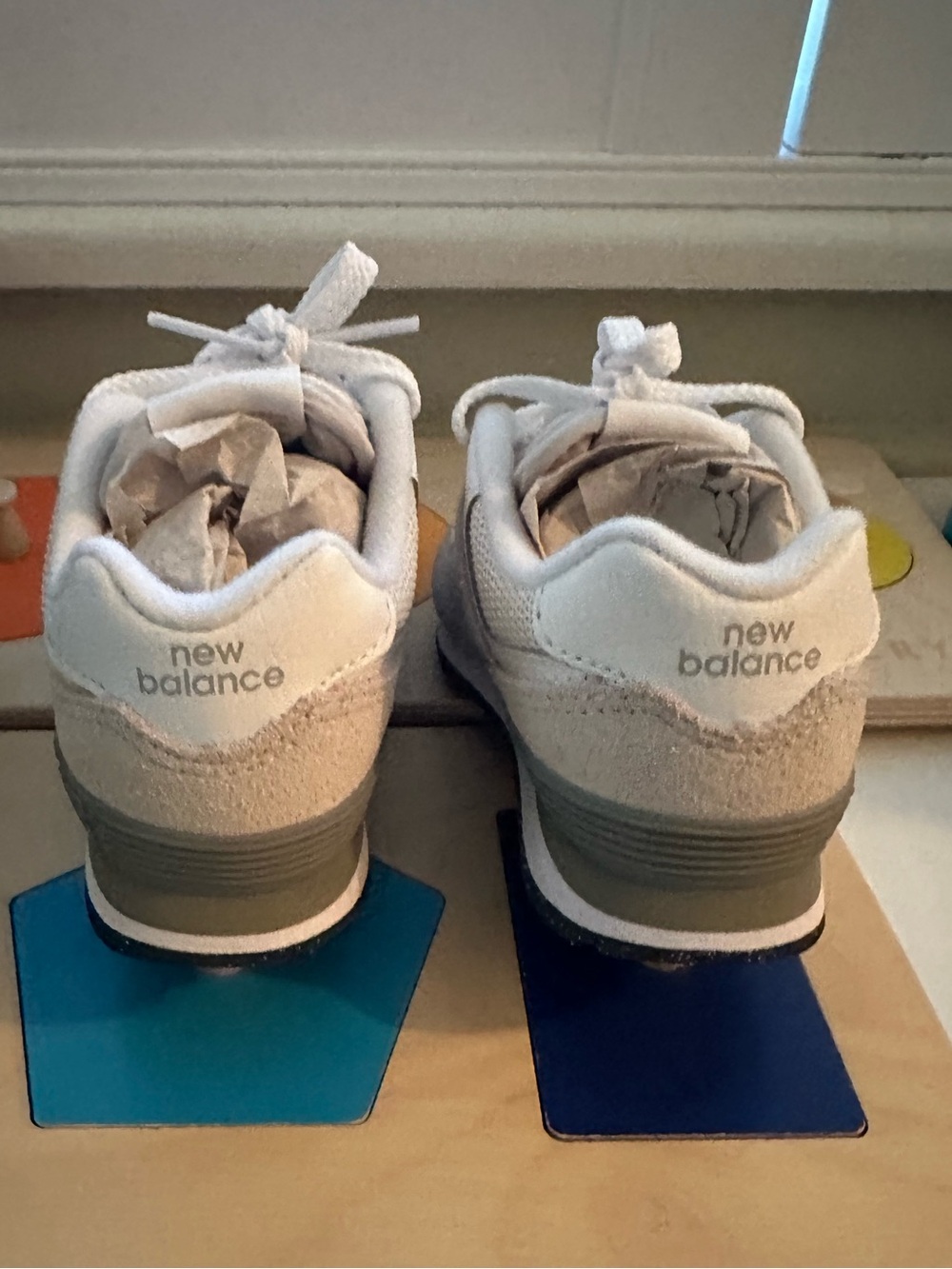 New Balance Grey White Shoe Box - 574 Model - Picture 6 of 14
